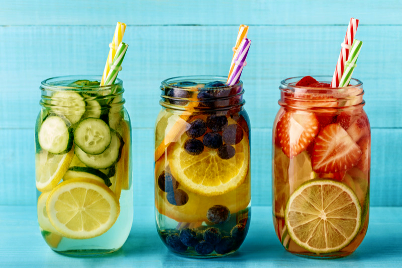 http://keynutrients.com/cdn/shop/articles/fruit_infused_water.png?v=1682901897